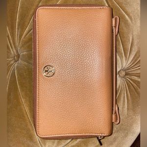 TORY BURCH LARGE WALLET